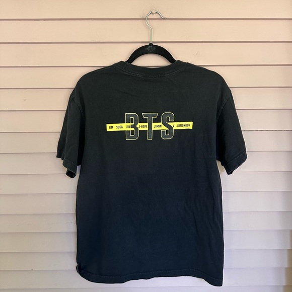 BTS X OFFICIAL MCDONALDS RARE BLACK BLANK T-SHIRT SIZE MEDIUM 100% COTTON - Picture 5 of 5